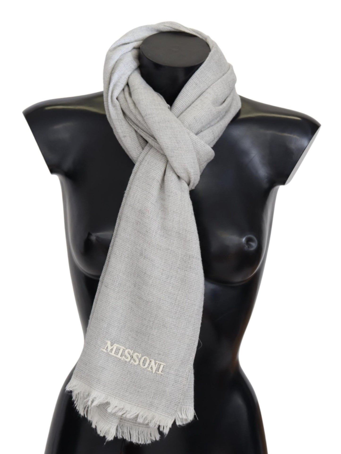 Missoni Elegant Wool Scarf with Signature Embroidery