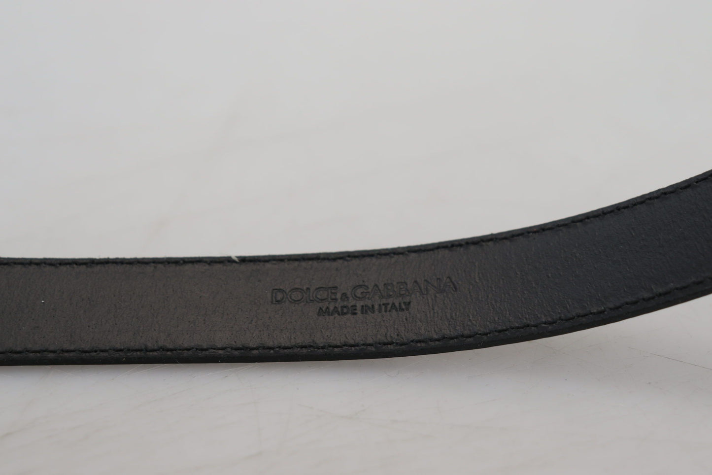 Dolce & Gabbana Elegant Leather Belt with Metal Buckle