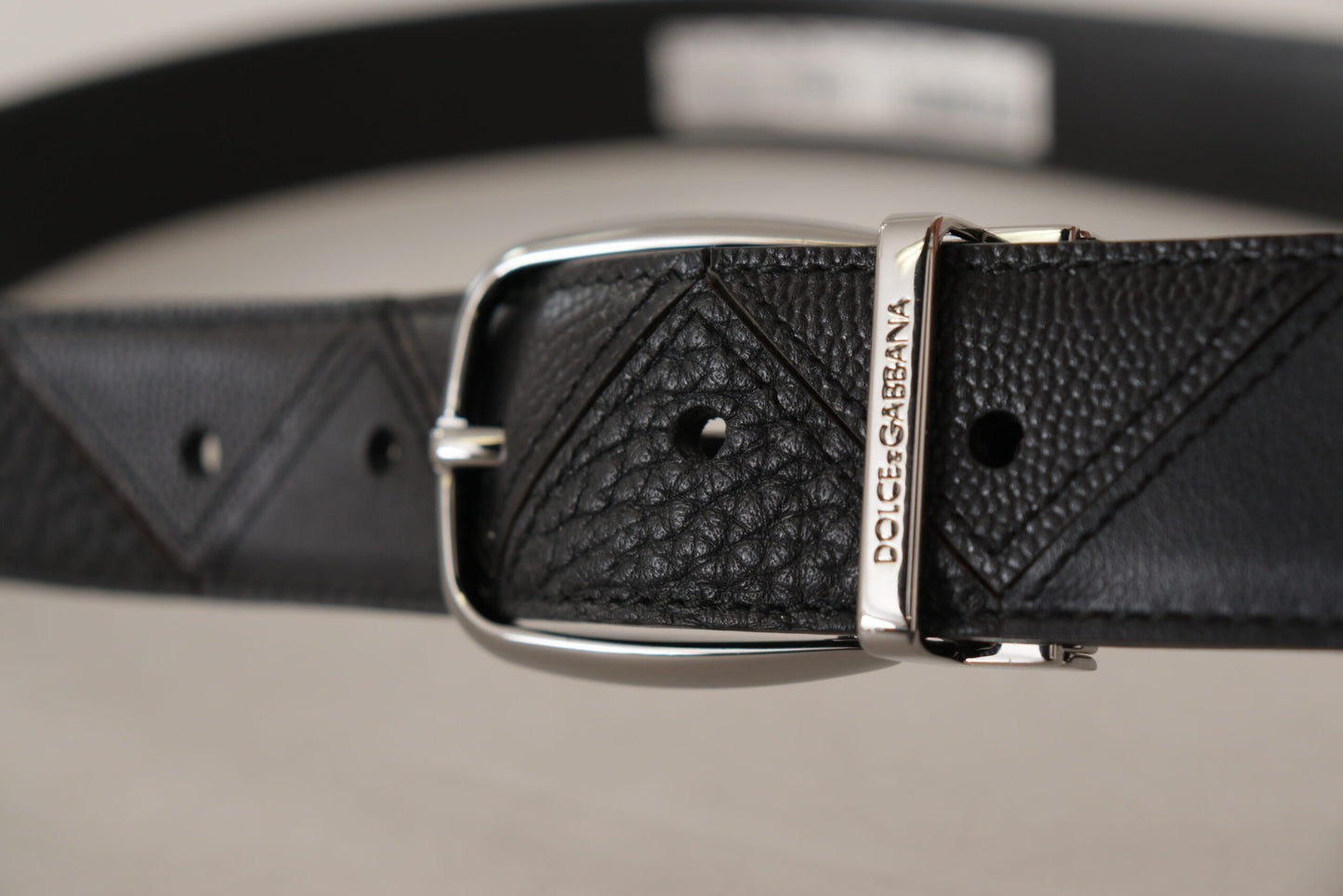 Dolce & Gabbana Elegant Italian Leather Belt