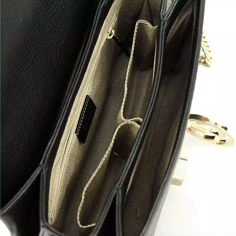 Gucci Elegant Leather Shoulder Bag with Silver Accents