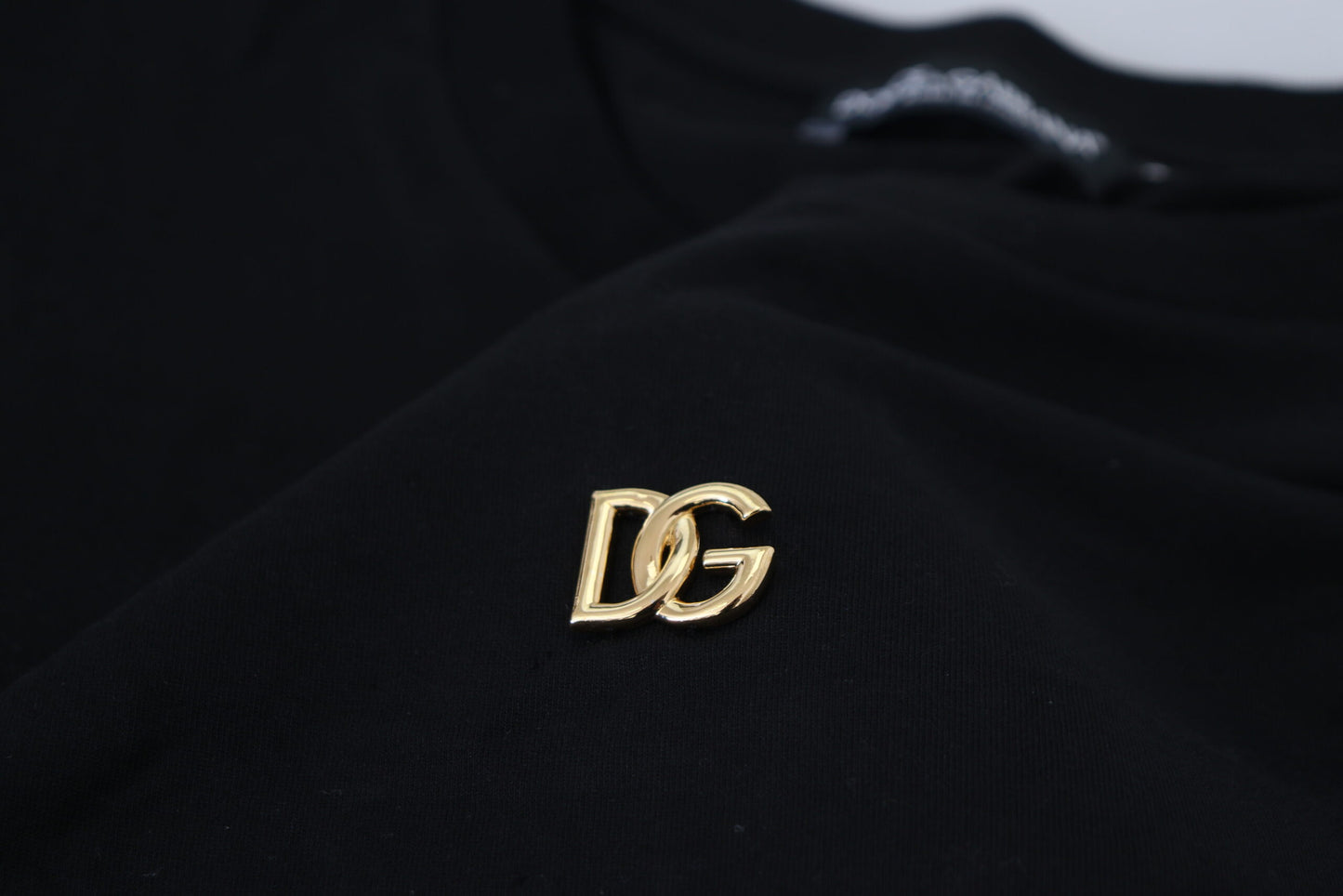 Dolce & Gabbana Elegant Gold Logo Crewneck Tee