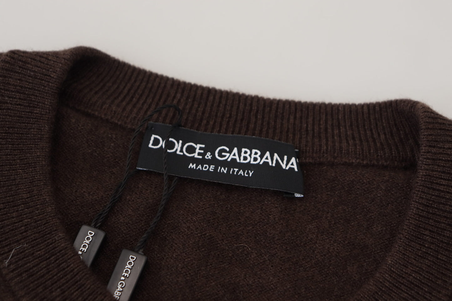 Dolce & Gabbana Elegant Cashmere Pullover Sweater