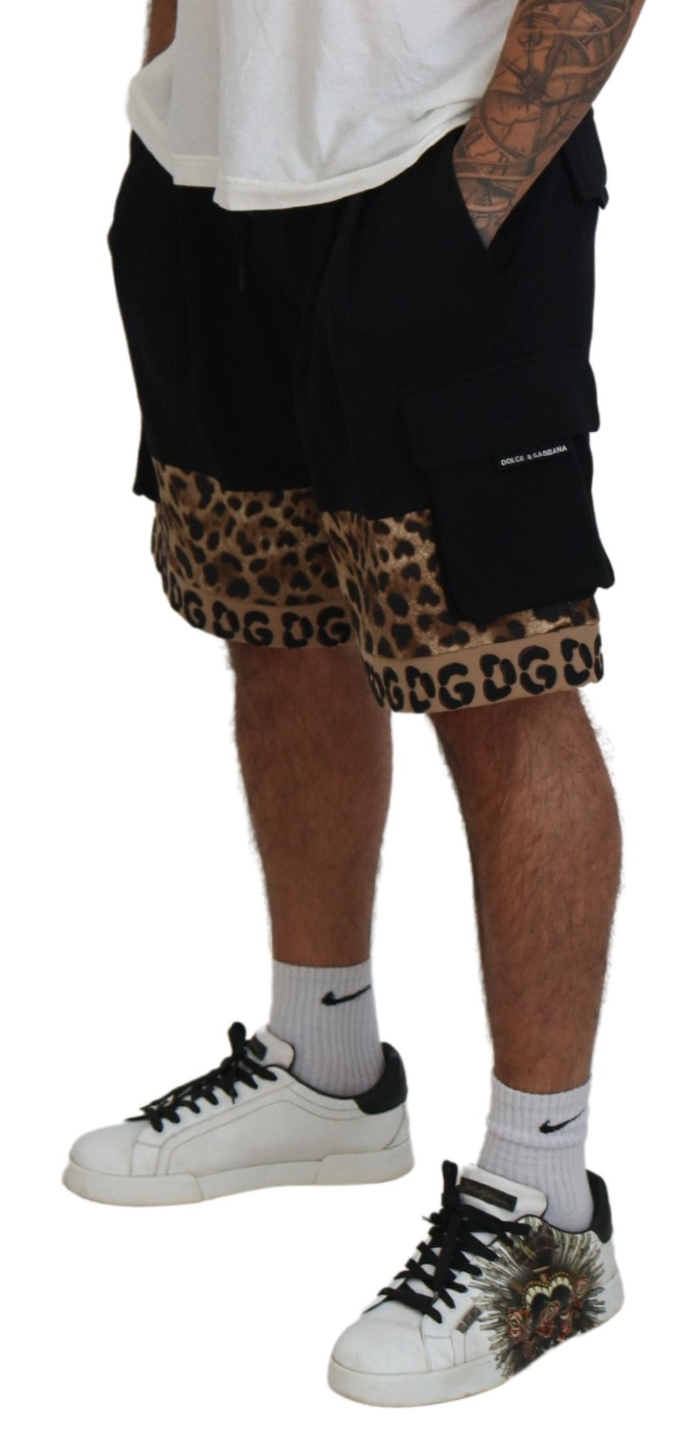 Dolce & Gabbana Chic Leopard Print Casual Shorts