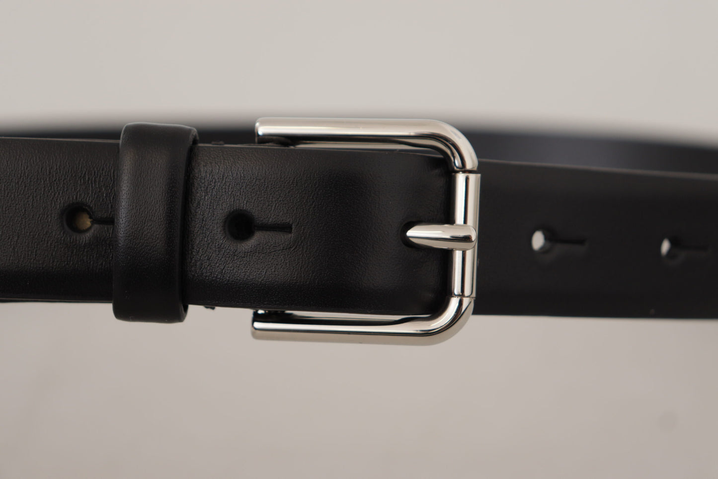 Dolce & Gabbana Elegant Black Leather Belt with Metal Buckle