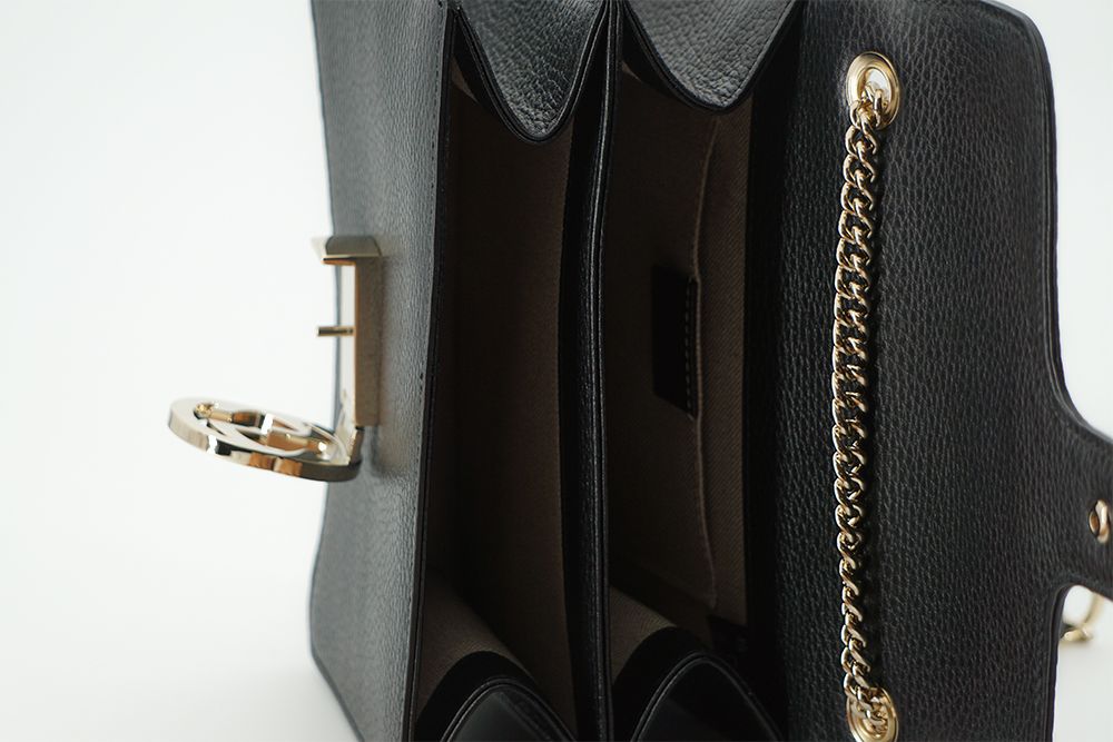 Gucci Elegant Black Leather Shoulder Bag