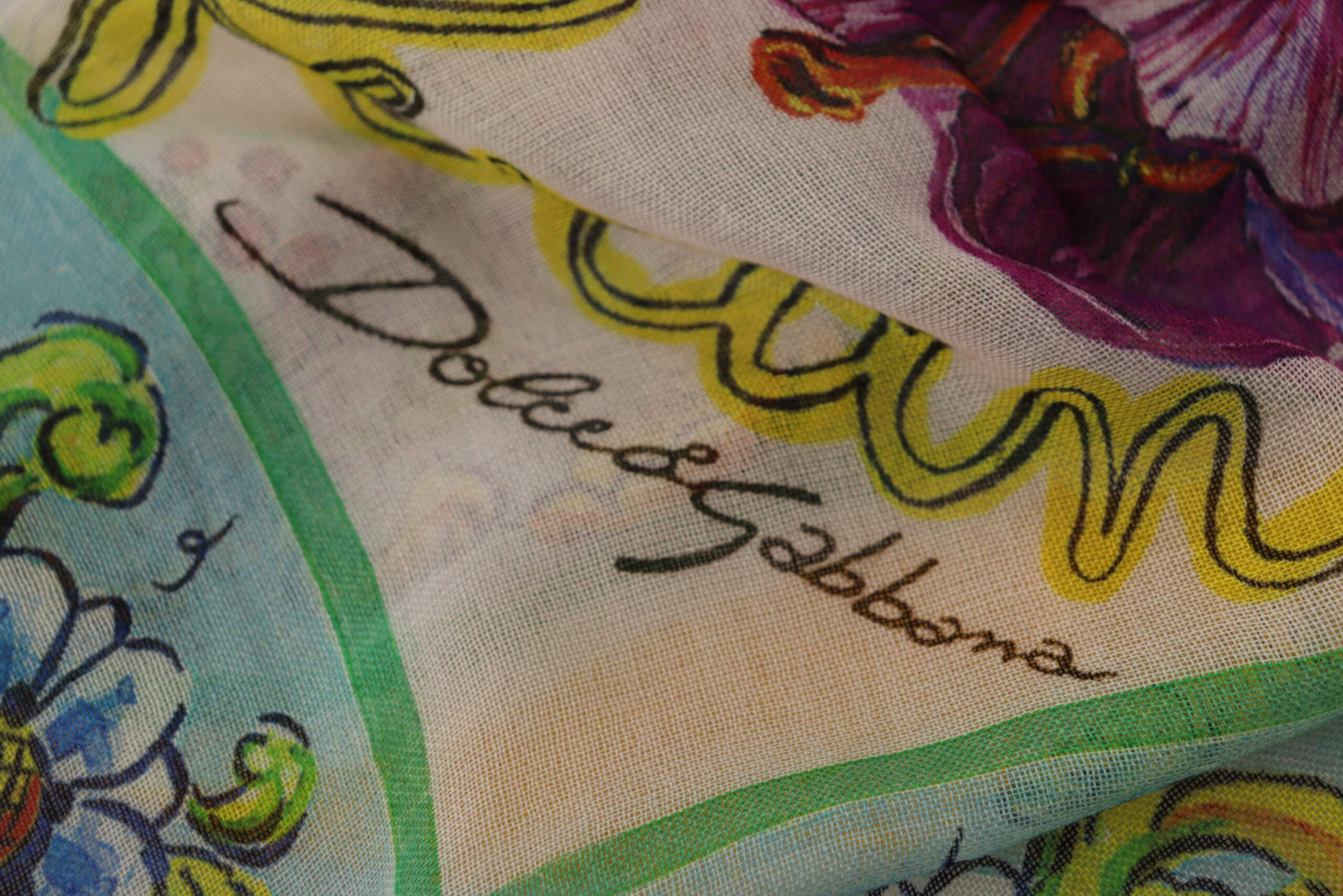 Dolce & Gabbana Elegant Silk-Cashmere Blend Sicilian Print Scarf