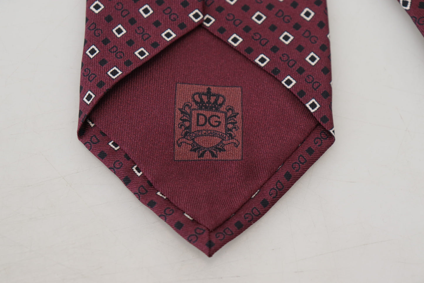 Dolce & Gabbana Elegant Maroon Silk Patterned Men's Tie