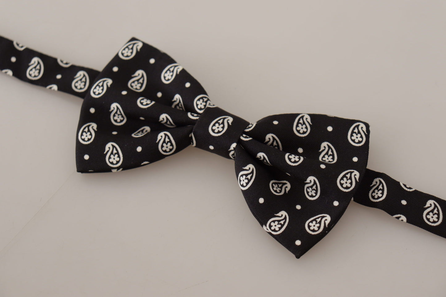 Dolce & Gabbana Elegant Black Silk Bow Tie