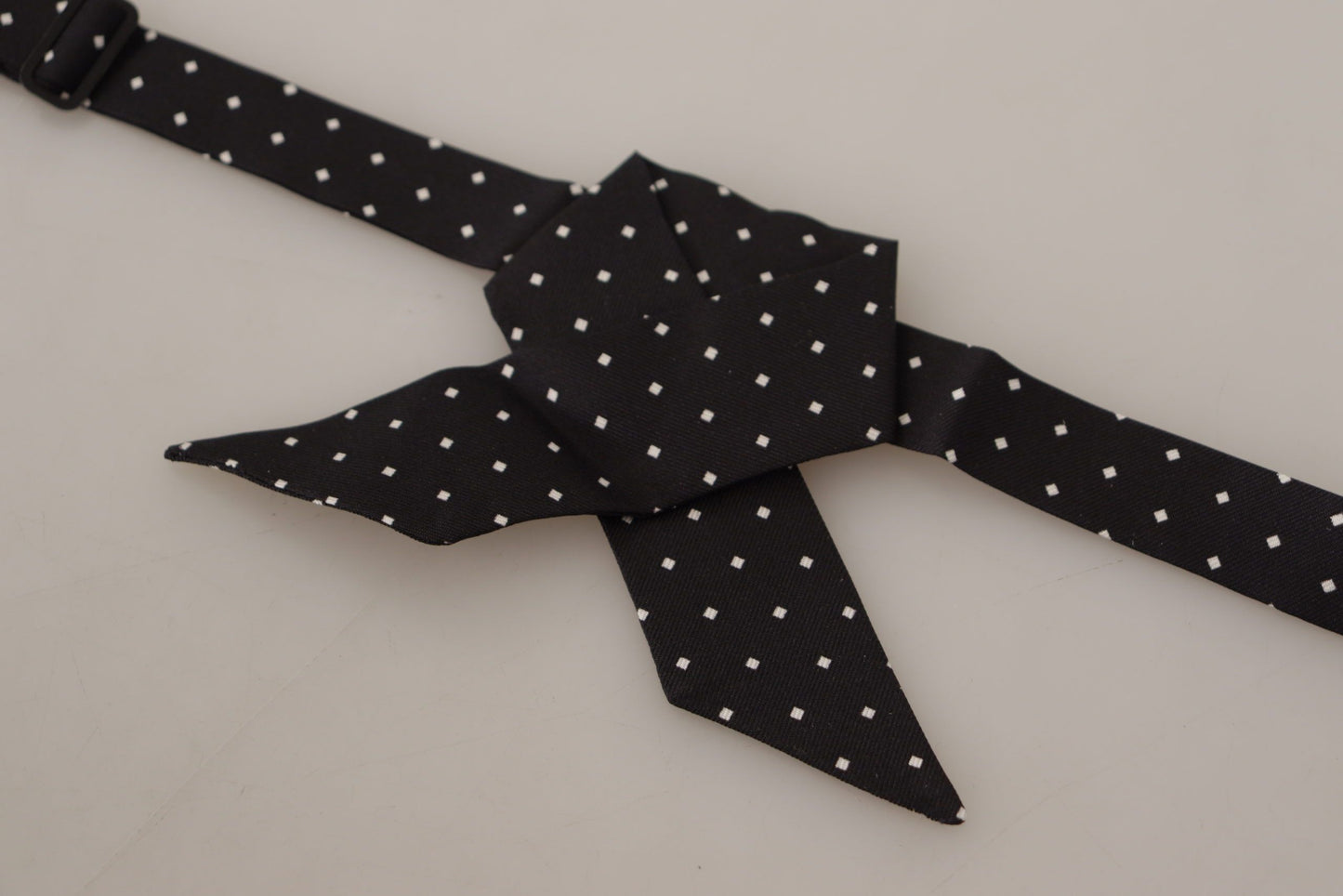 Dolce & Gabbana Elegant Polka Dot Silk Bow Tie