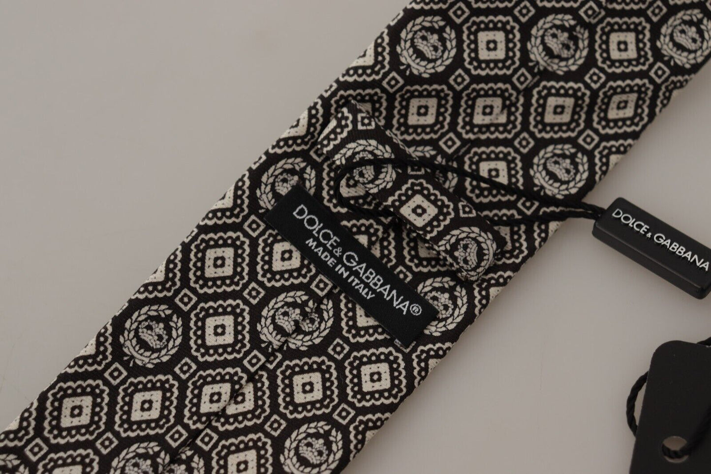 Dolce & Gabbana Elegant Silk Bow Tie in Black White Fantasy Print